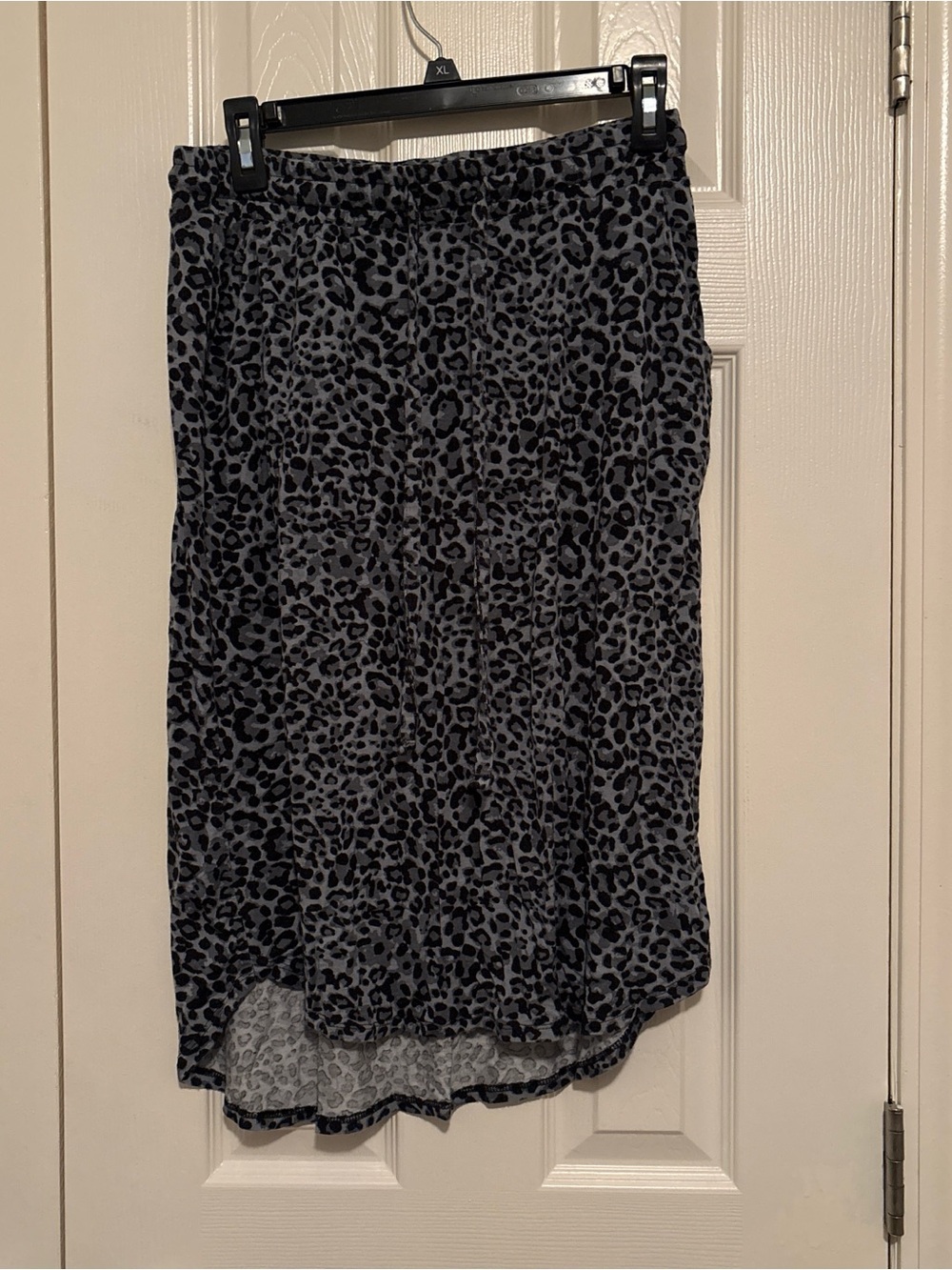 Zenana Outfitters Grey and Black Leopard High-Low Skirt